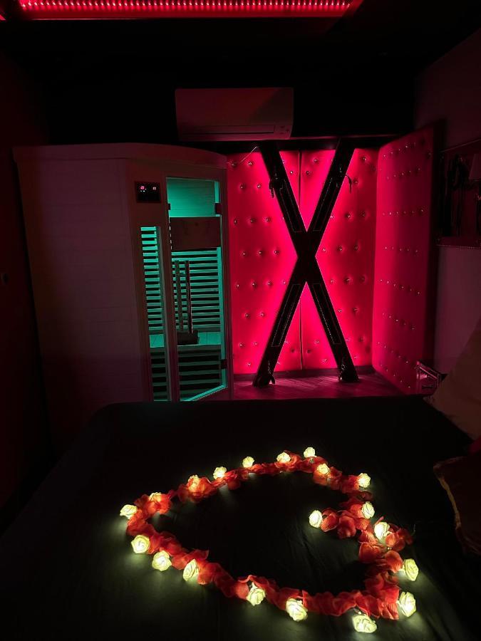 Sensual Room Love Room Nancy Sauna Double Douche Ngoại thất bức ảnh